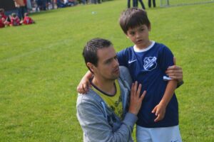 entrenador fútbol base España